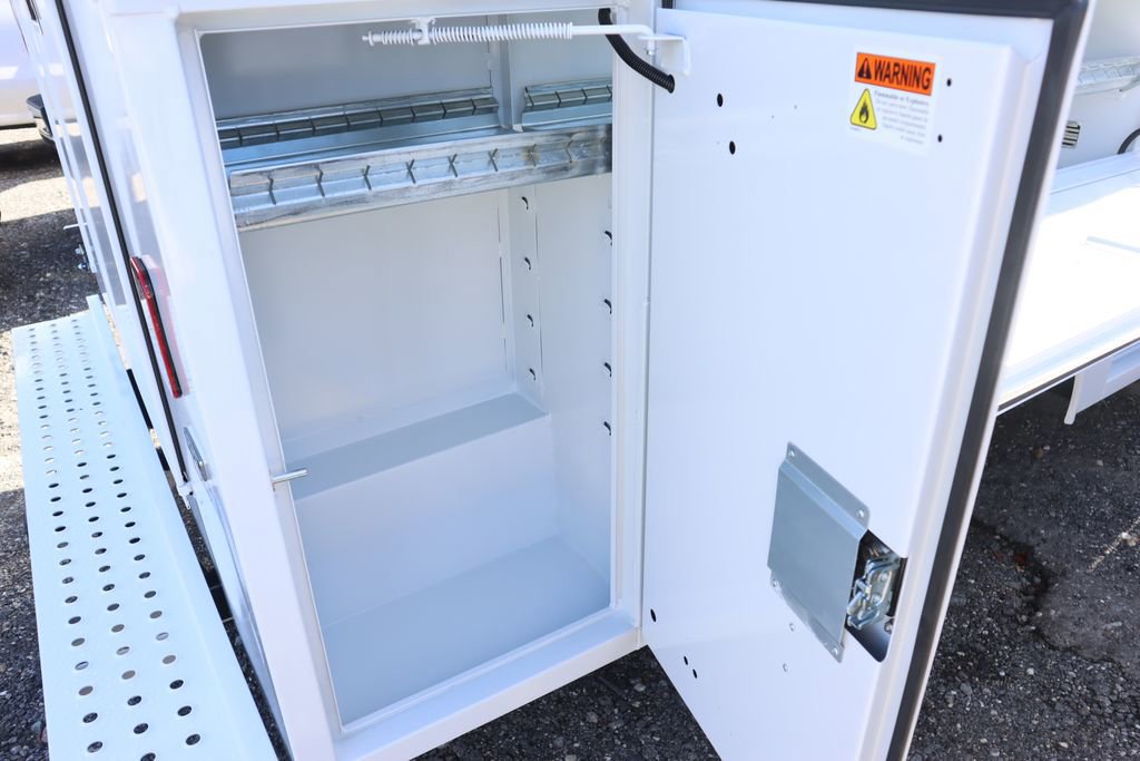 New 2025 GMC Savana 3500 w/ Power Convenience Package image 3