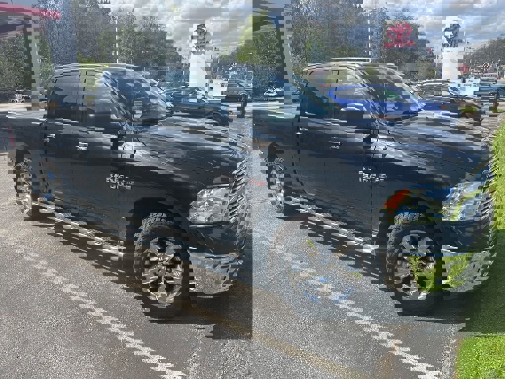 Used 2018 RAM 1500 Big Horn image 2