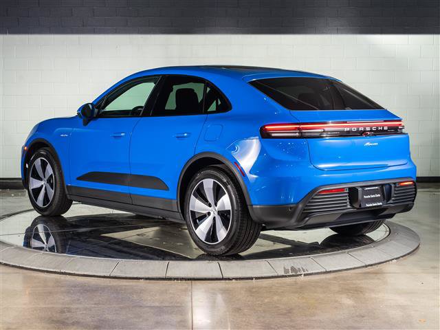 Used 2026 Porsche Macan Electric RWD image 3