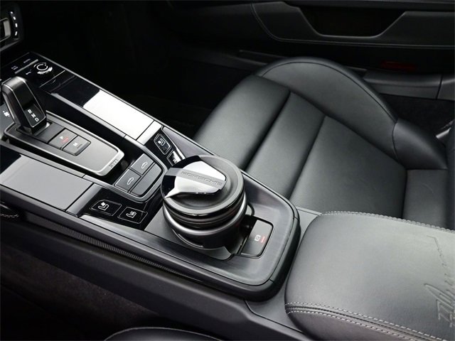 Used 2022 Porsche 911 50th Anniversary Edition image 18