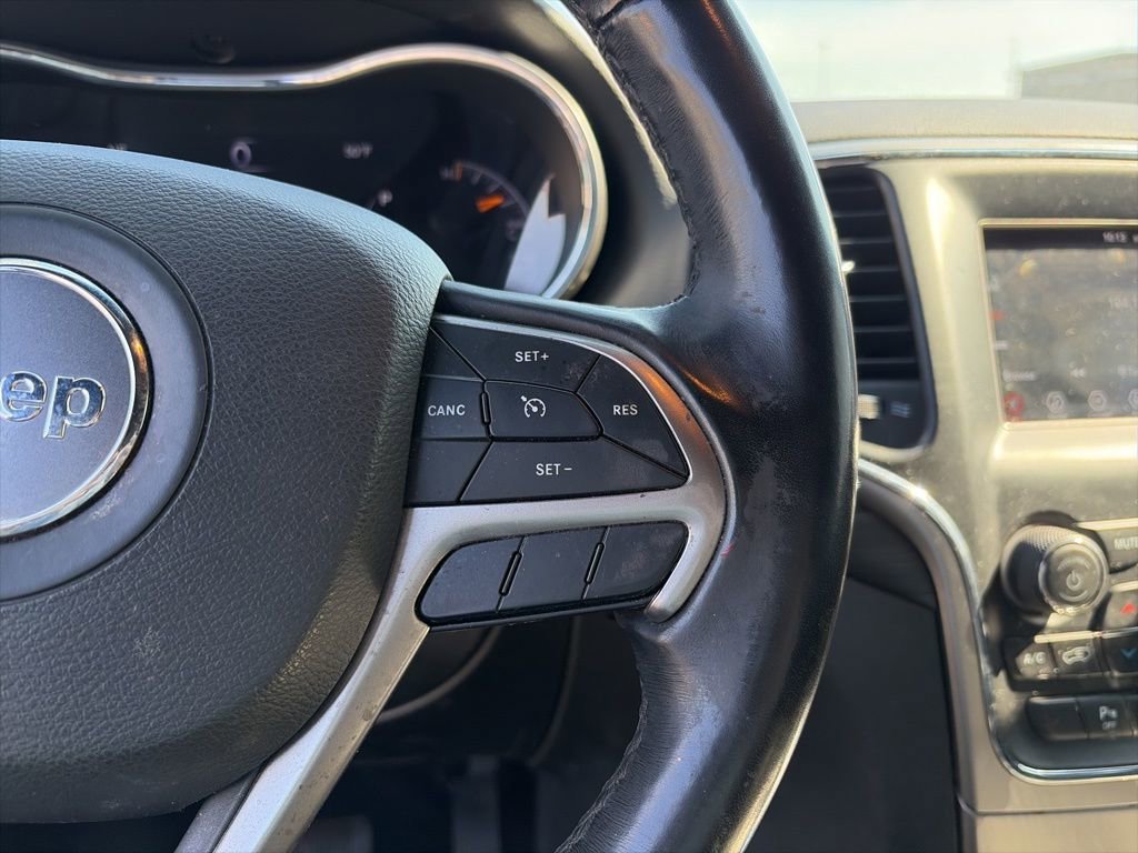 Used 2021 Jeep Grand Cherokee Laredo image 18