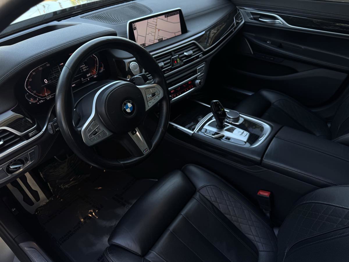 Used 2020 BMW 740i w/ M Sport Package image 17