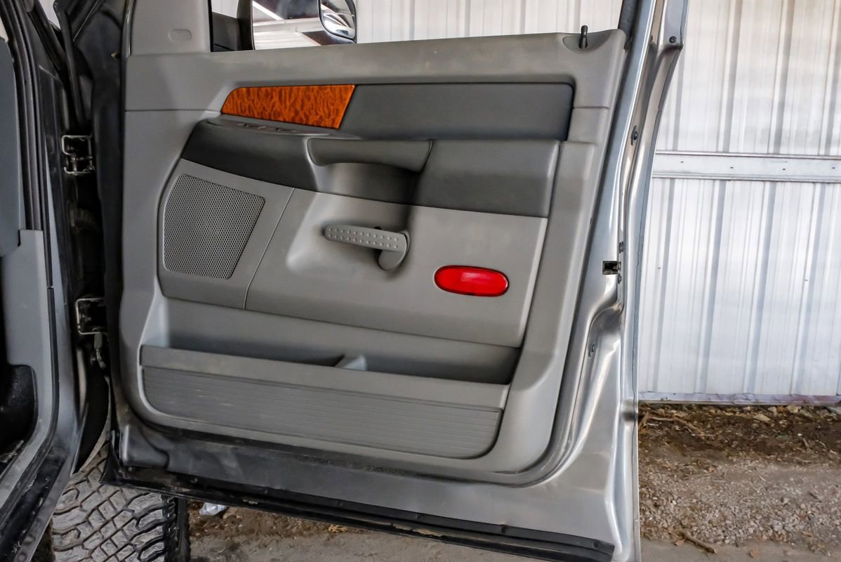 Used 2006 Dodge Ram 2500 Truck SLT image 44