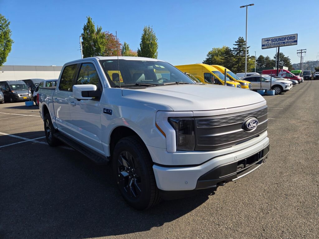 New 2025 Ford F150 Lightning Lariat AWD/4WD image 3