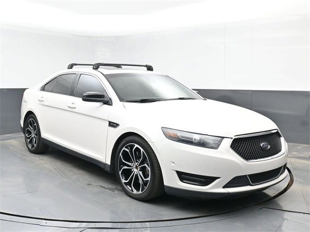 Used 2013 Ford Taurus SHO image 2