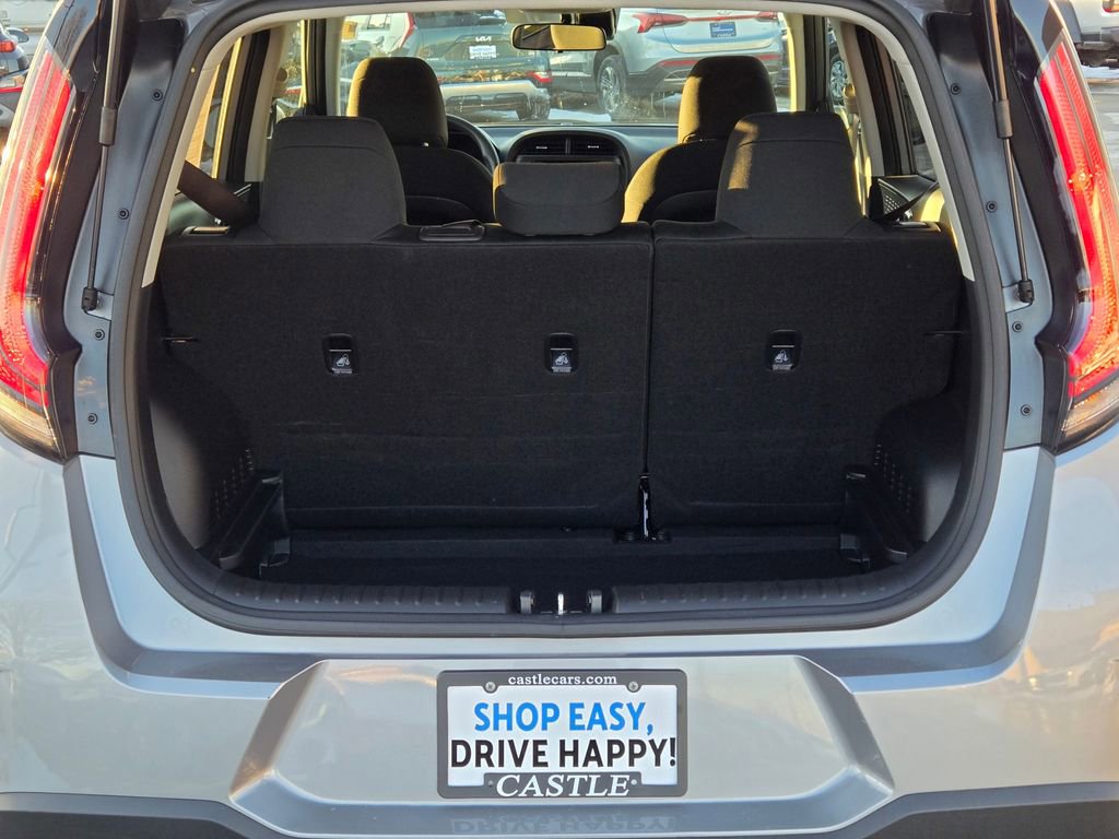 Used 2025 Kia Soul LX w/ Option Group 015 image 20