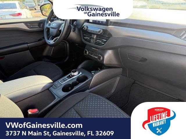 Used 2025 Ford Escape Active image 10