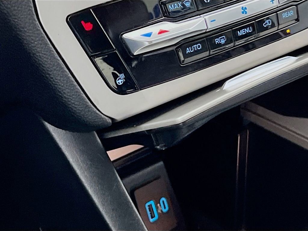 Used 2024 Ford Explorer XLT w/ Equipment Group 202A image 26