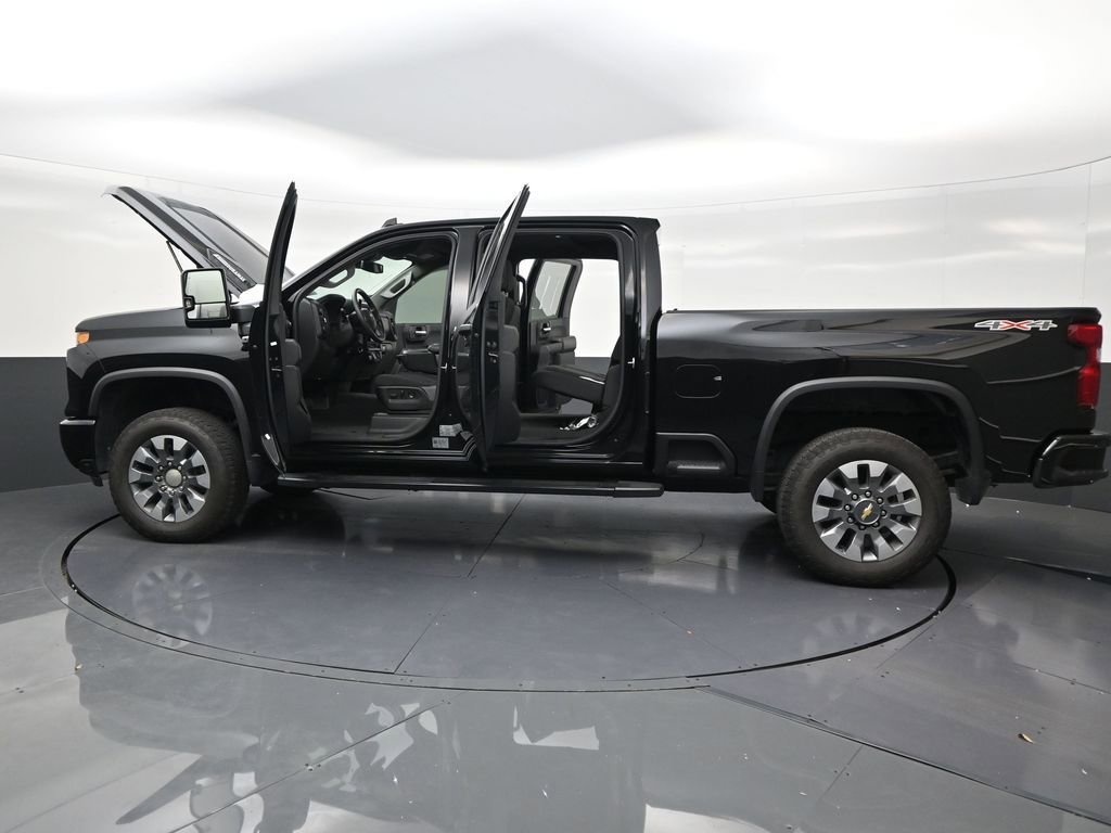 Used 2025 Chevrolet Silverado 2500 Custom w/ Custom Value Package AWD/4WD image 29