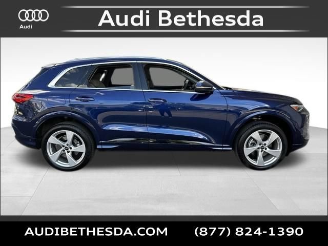 Used 2025 Audi Q5 Premium Plus w/ Premium Plus AWD/4WD image 8
