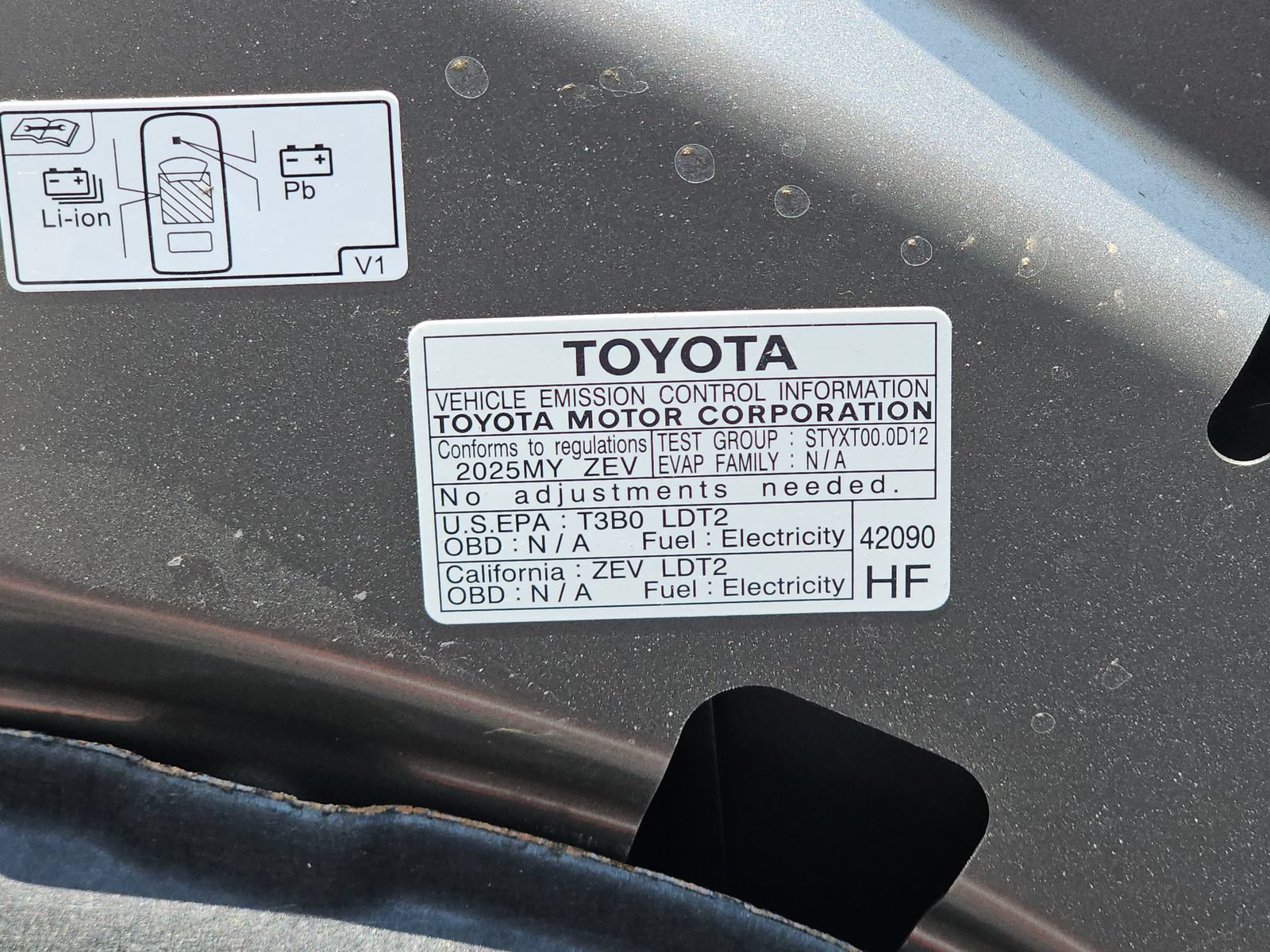 Used 2025 Subaru Solterra AWD/4WD image 15