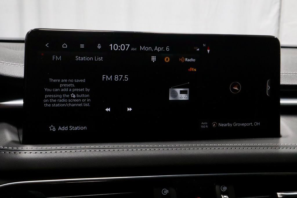 Used 2023 Genesis G70 2.0T image 4