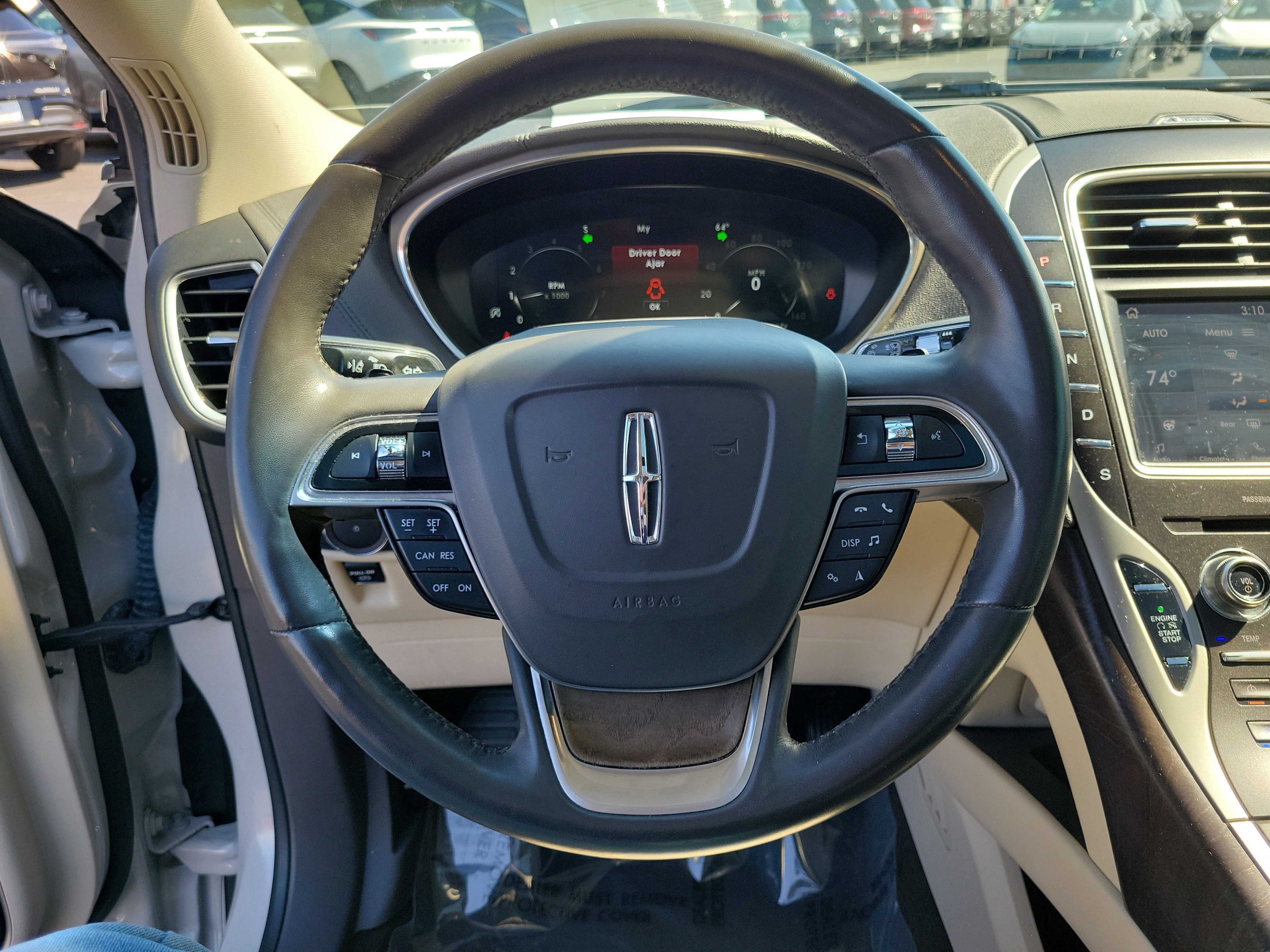 Used 2019 Lincoln Nautilus Reserve image 21