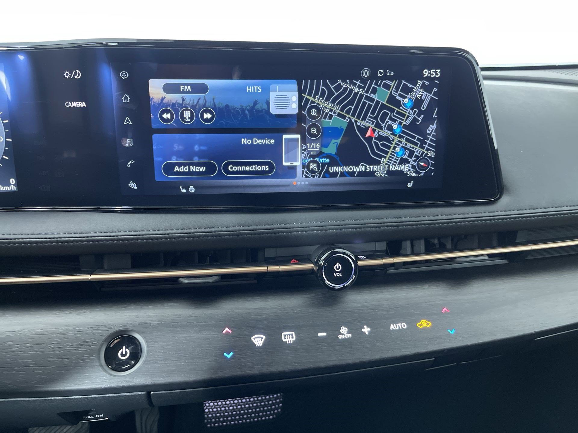 Certified 2023 Nissan Ariya AWD image 18