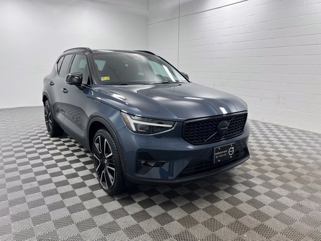 New 2026 Volvo XC40 B5 Ultra w/ Protection Package Premier AWD/4WD image 1