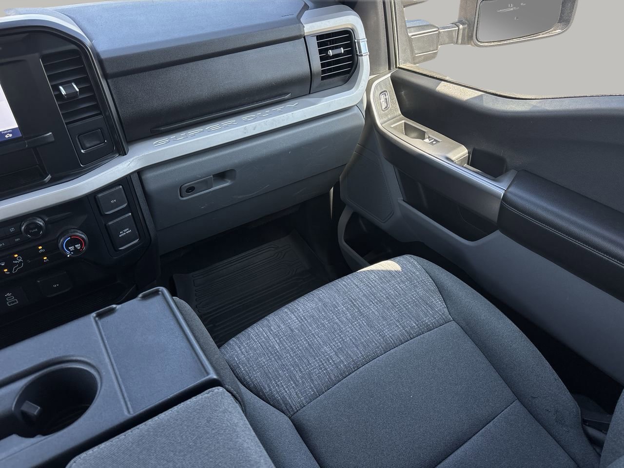 Used 2024 Ford F250 XLT w/ FX4 Off-Road Package image 14