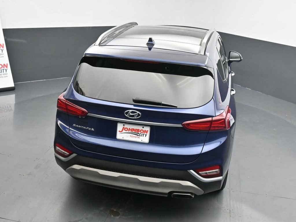 Used 2020 Hyundai Santa Fe SEL w/ Convenience + Premium Package image 16