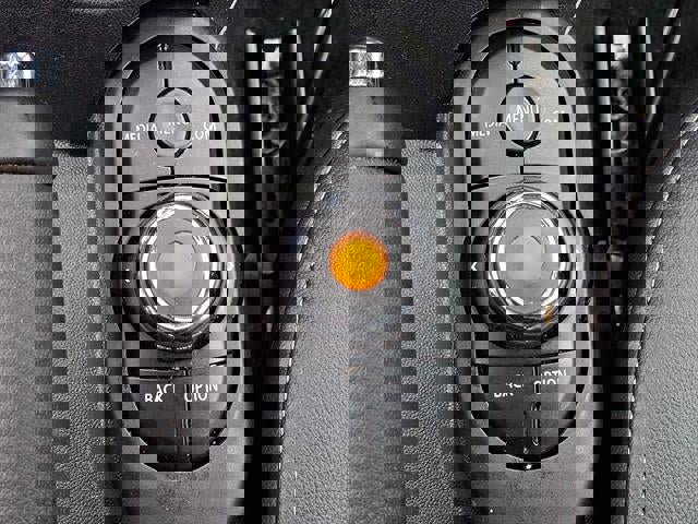 Used 2022 MINI Cooper 4-Door Hardtop image 25