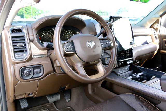 Used 2025 RAM 2500 Limited AWD/4WD image 10