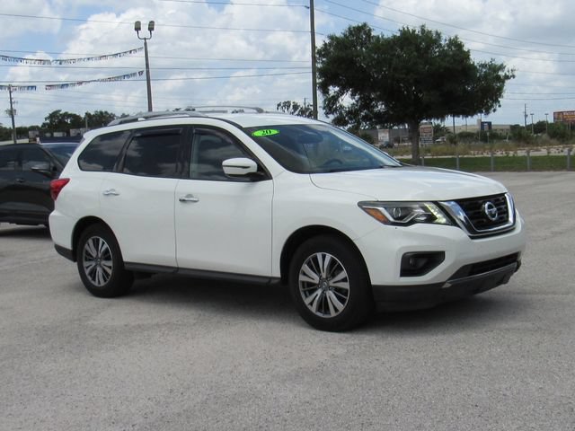 Used 2020 Nissan Pathfinder SV FWD image 2