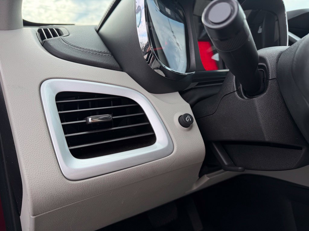 Used 2017 GMC Terrain Denali w/ Cargo Package FWD image 13