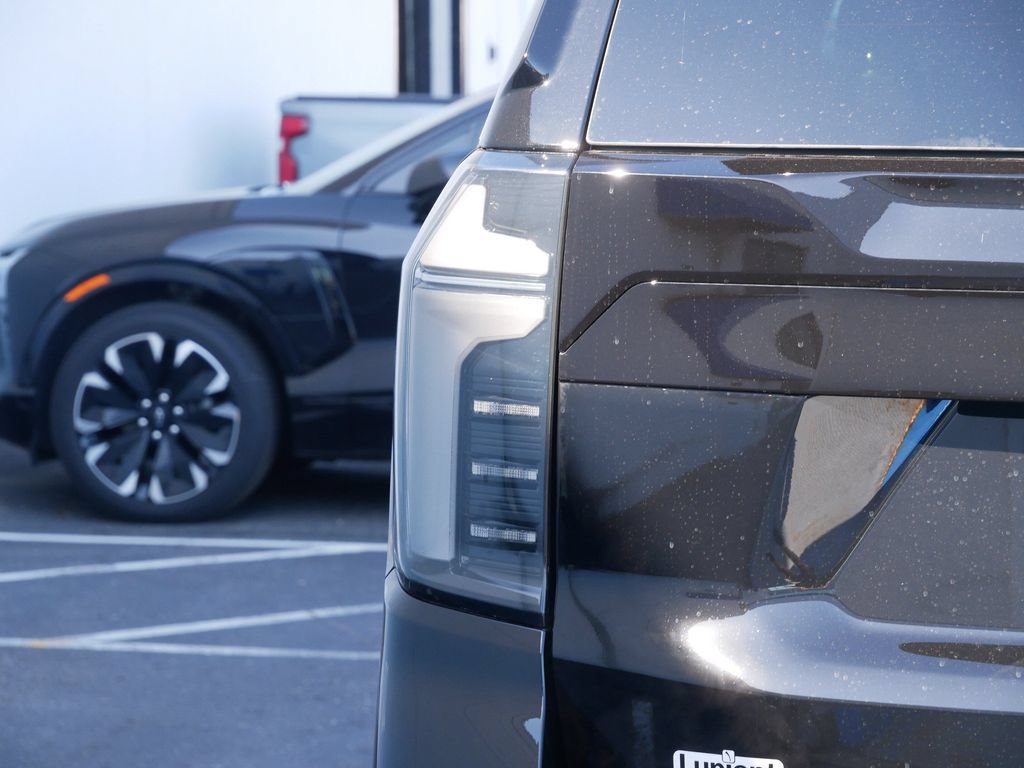 New 2026 Chevrolet Tahoe Premier AWD/4WD image 5