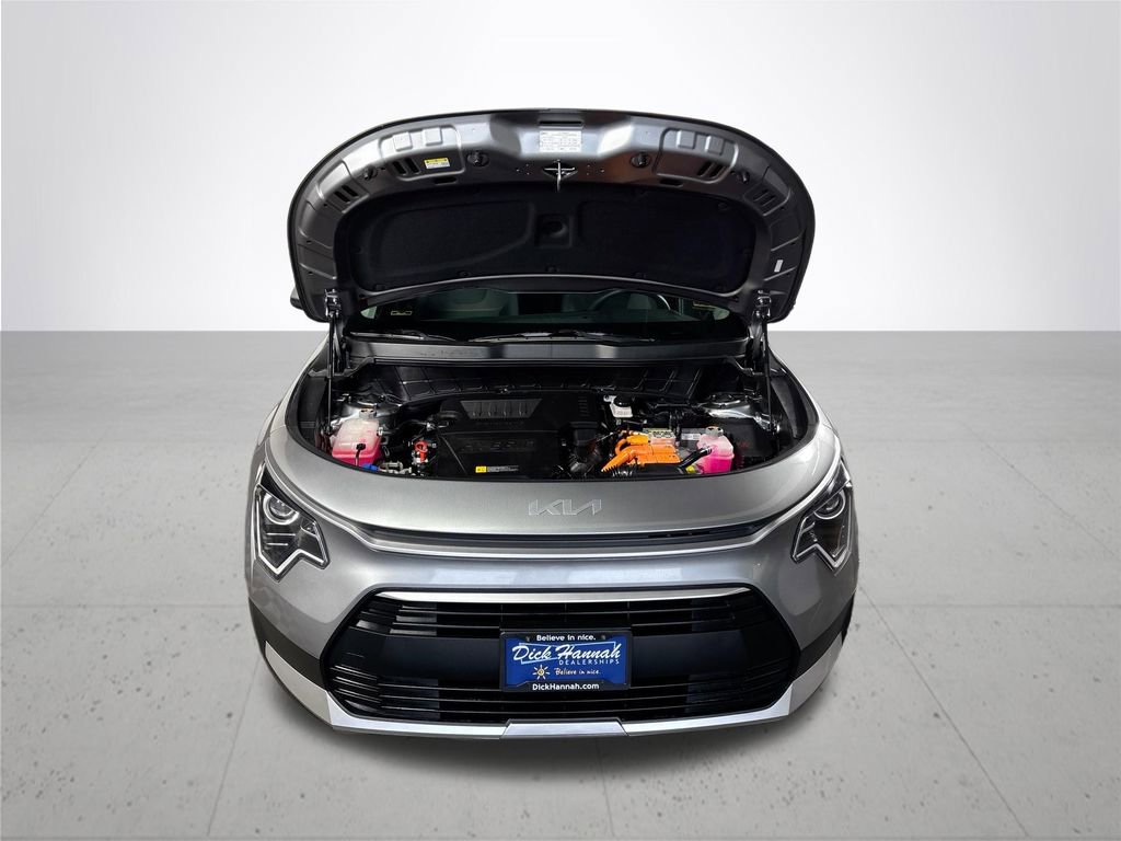 Certified 2024 Kia Niro LX FWD image 22
