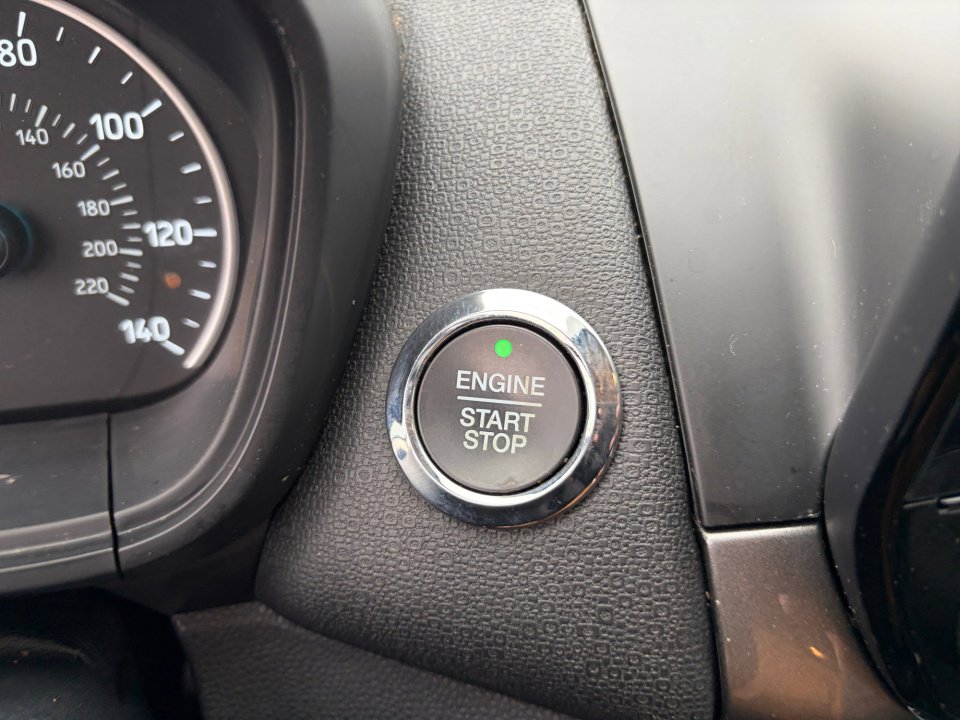 Used 2021 Ford EcoSport SE image 24