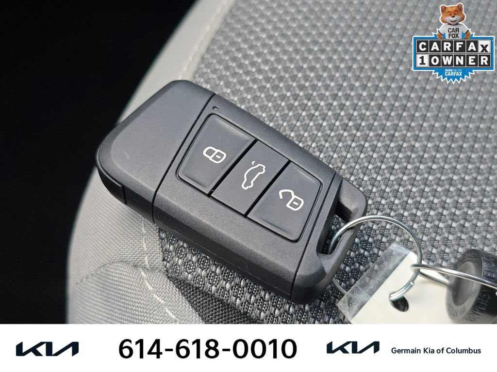 Used 2023 Volkswagen Taos S FWD image 33