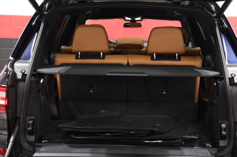 Used 2019 BMW X7 xDrive50i w/ M Sport Package AWD/4WD image 34