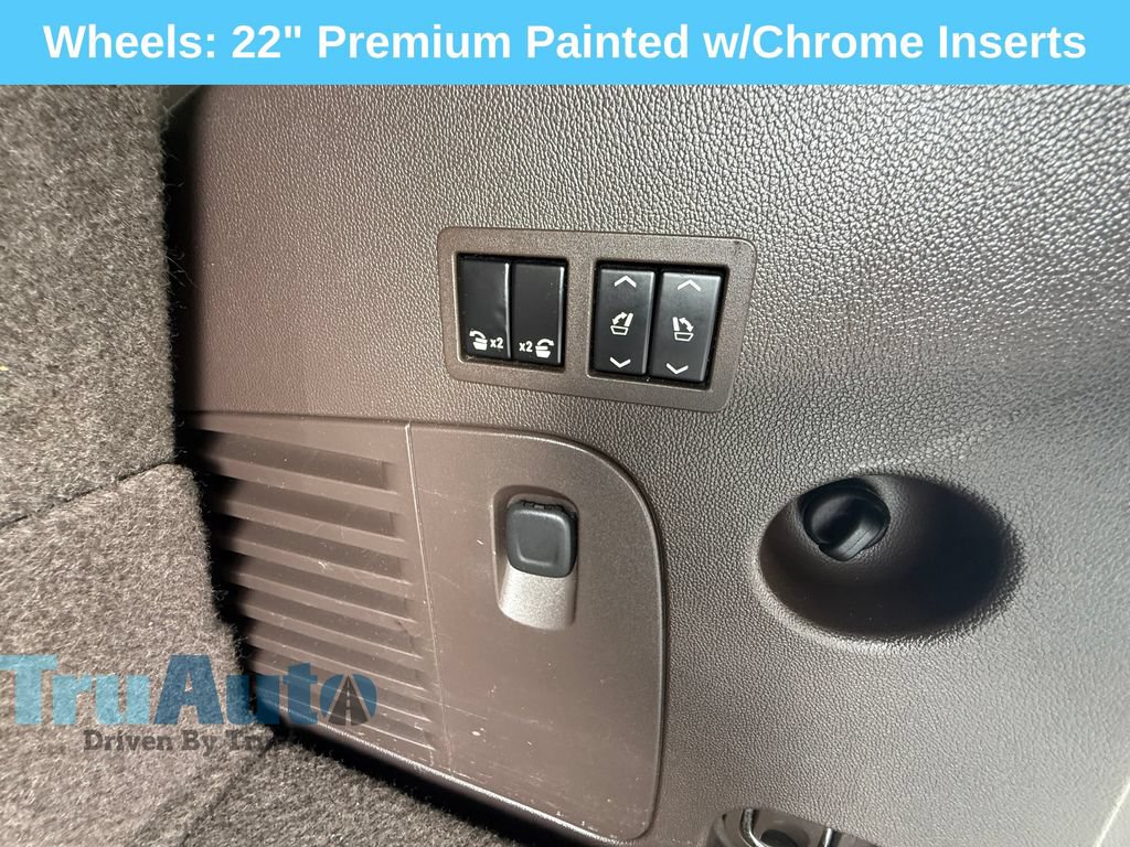 Used 2015 Chevrolet Tahoe LTZ AWD/4WD image 17