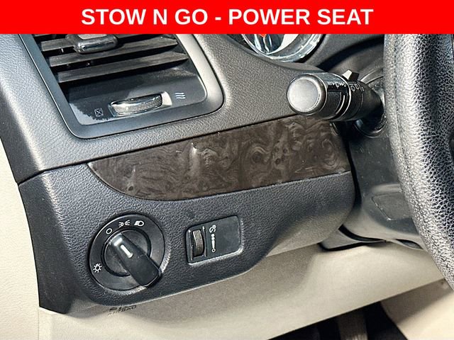 Used 2016 Dodge Grand Caravan SXT w/ Quick Order Package 29G SXT image 11