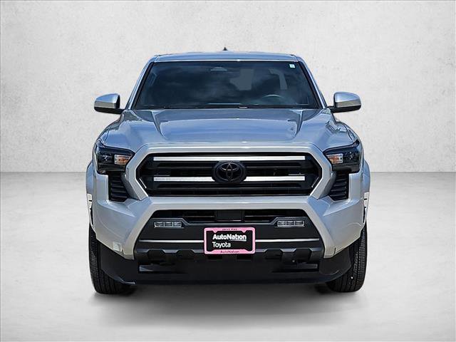 Used 2025 Toyota Tacoma SR5 AWD/4WD image 2