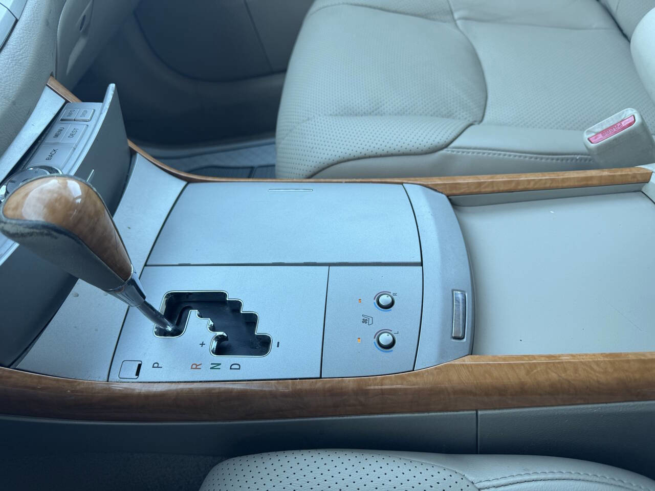 Used 2006 Toyota Avalon Limited image 14