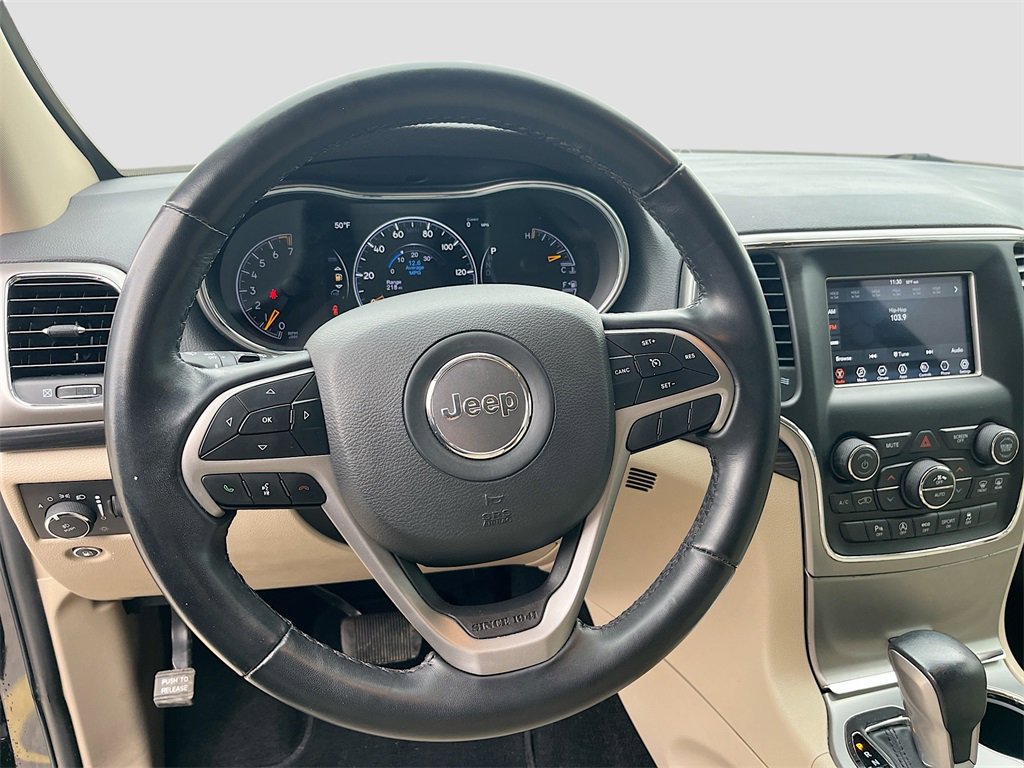 Used 2021 Jeep Grand Cherokee Laredo image 11