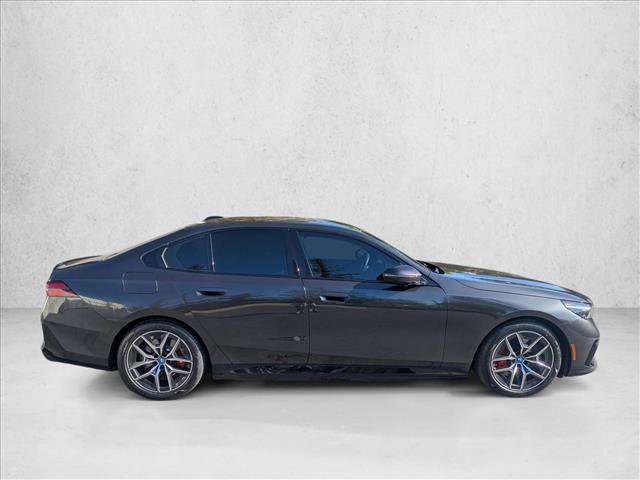 Certified 2025 BMW i5 eDrive40i w/ M Sport Package image 4