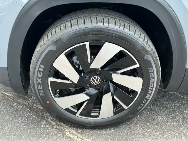 Used 2024 Volkswagen Atlas Cross Sport SEL AWD/4WD image 8