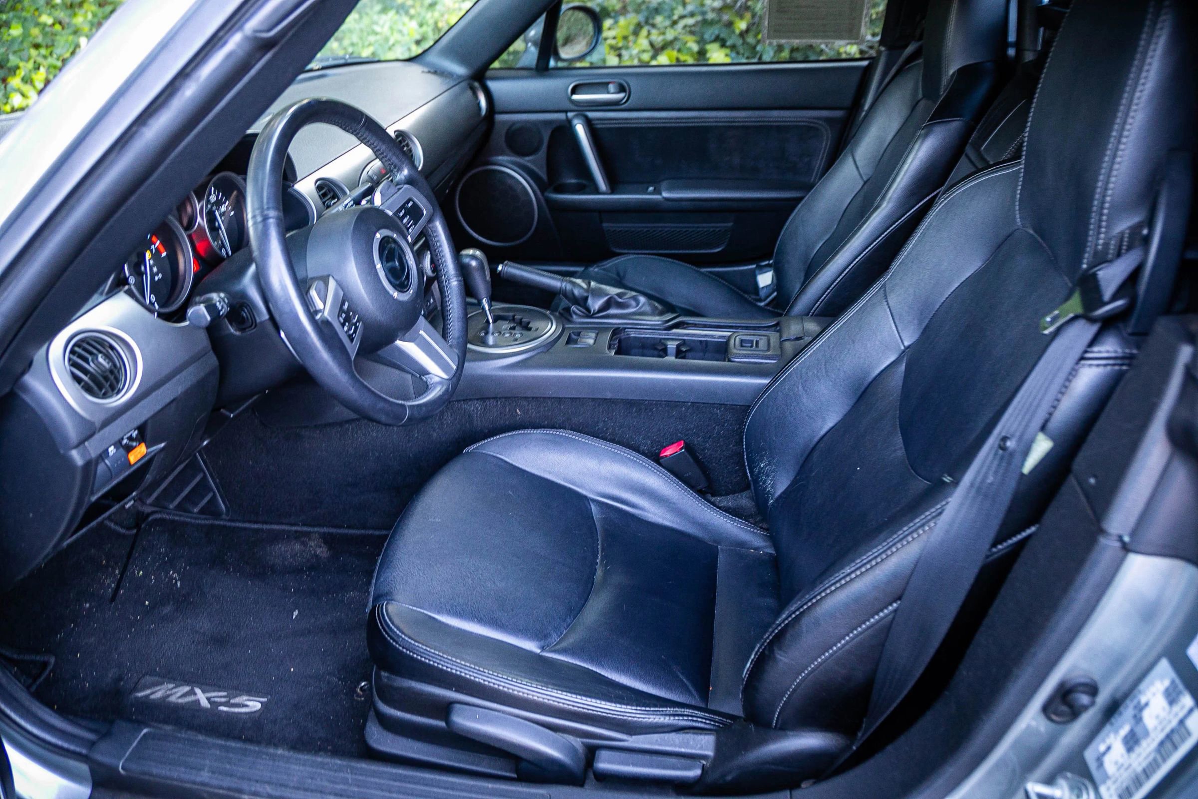 Used 2012 MAZDA MX-5 Miata Grand Touring w/ Premium Pkg image 26