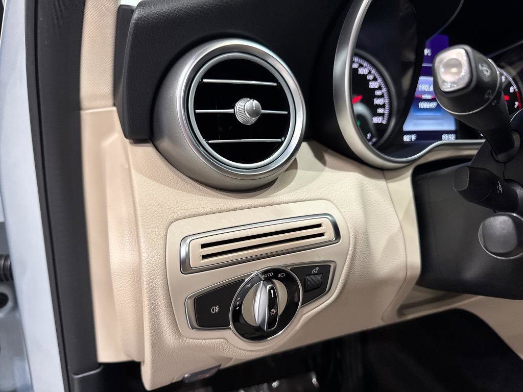 Used 2017 Mercedes-Benz C 300 Sedan image 28