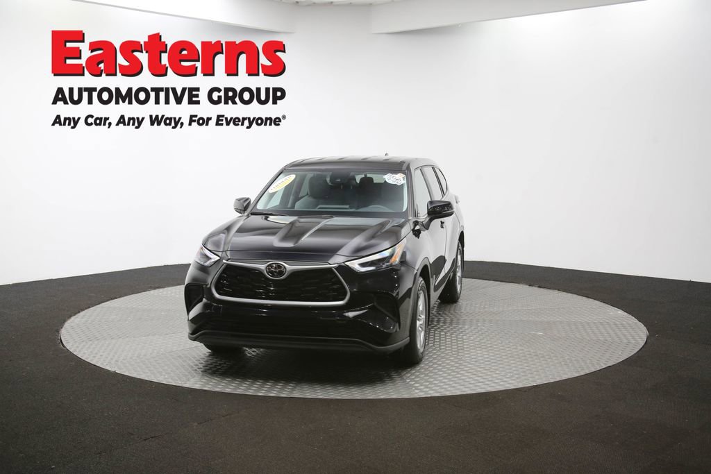 Used 2023 Toyota Highlander L image 53