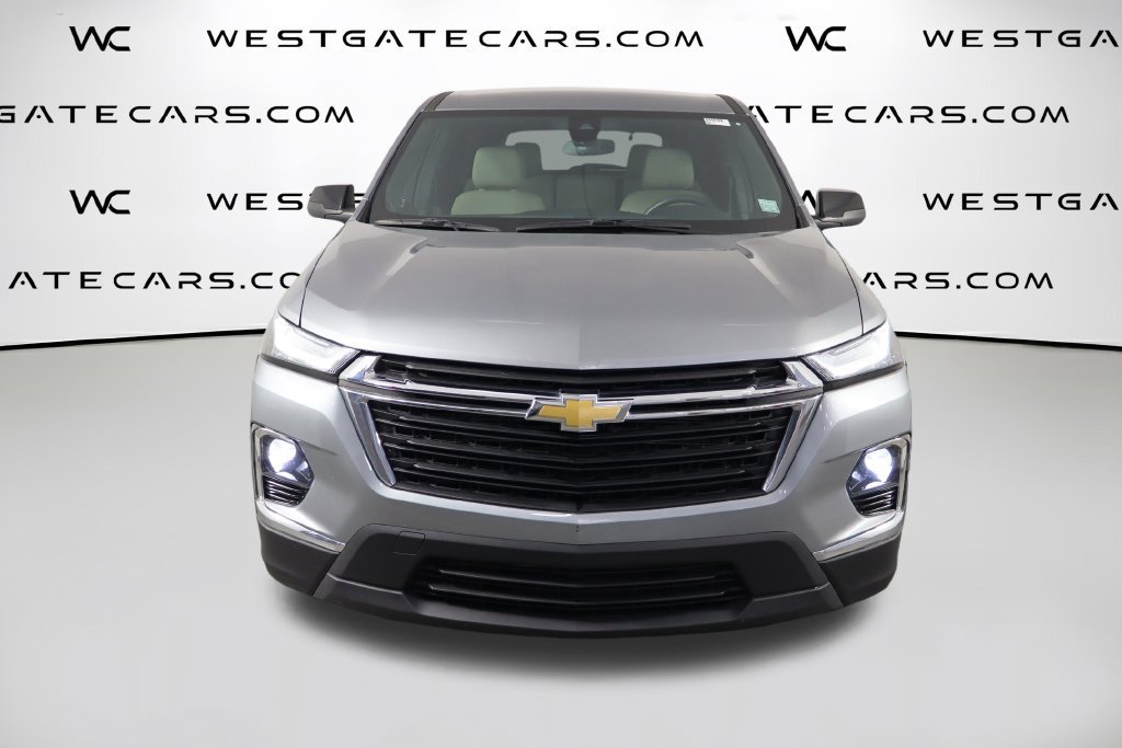 Used 2023 Chevrolet Traverse LS FWD image 2