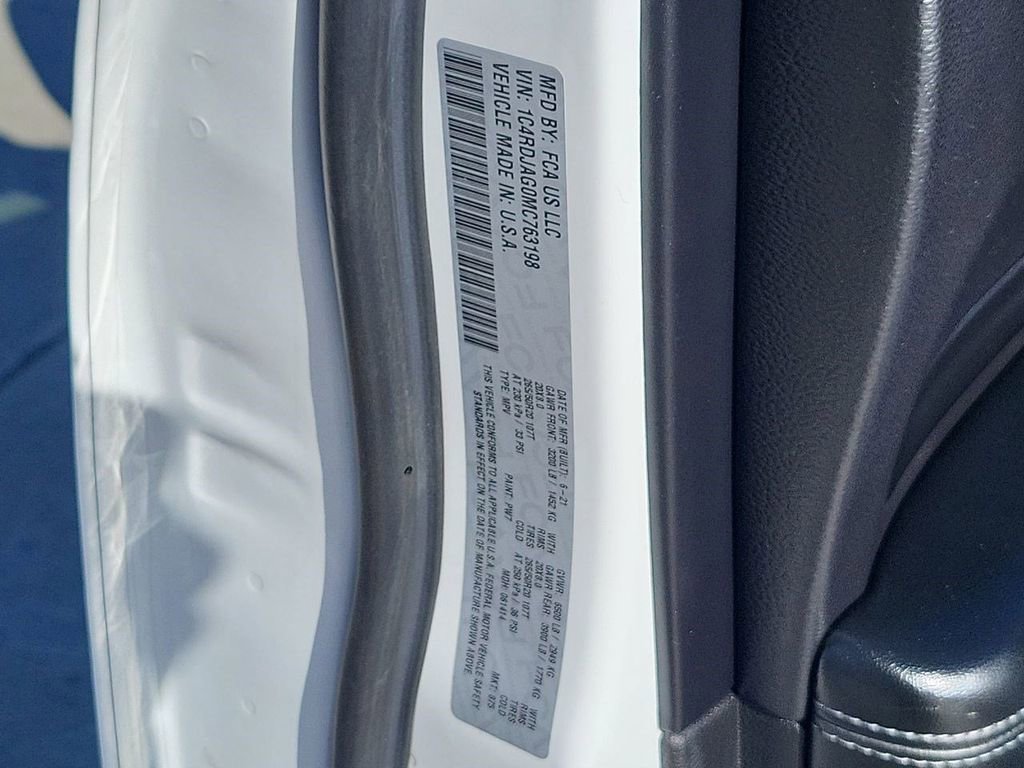 Used 2021 Dodge Durango SXT image 40