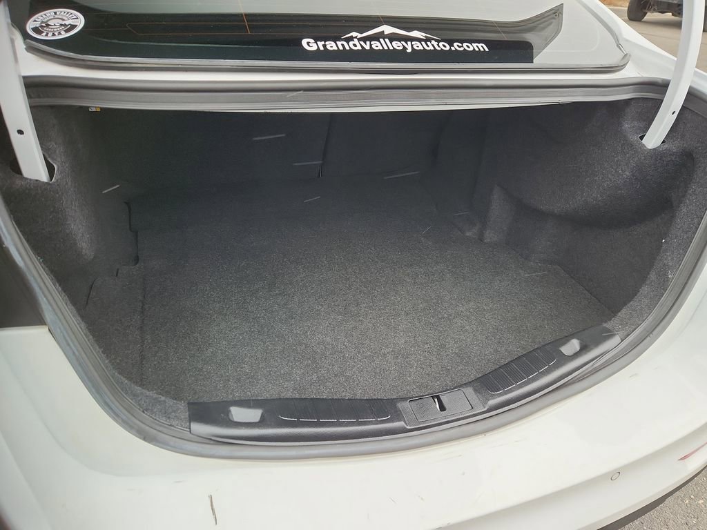 Used 2019 Ford Fusion Titanium image 12