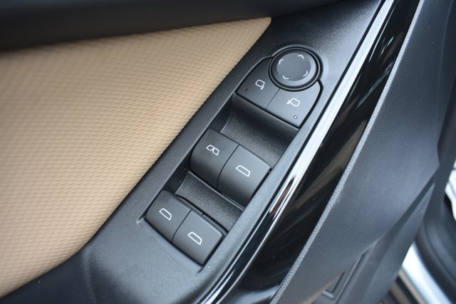 New 2026 Chevrolet Equinox ACTIV w/ Safety and Technology Package image 13