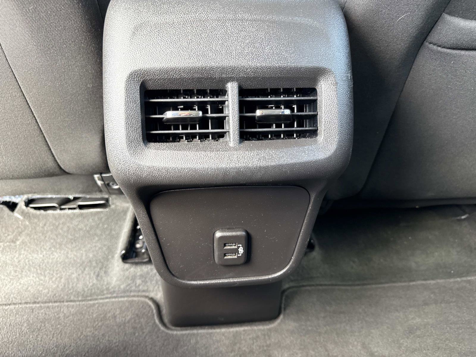 Used 2024 Chevrolet Equinox LS w/ LS Convenience Package image 30