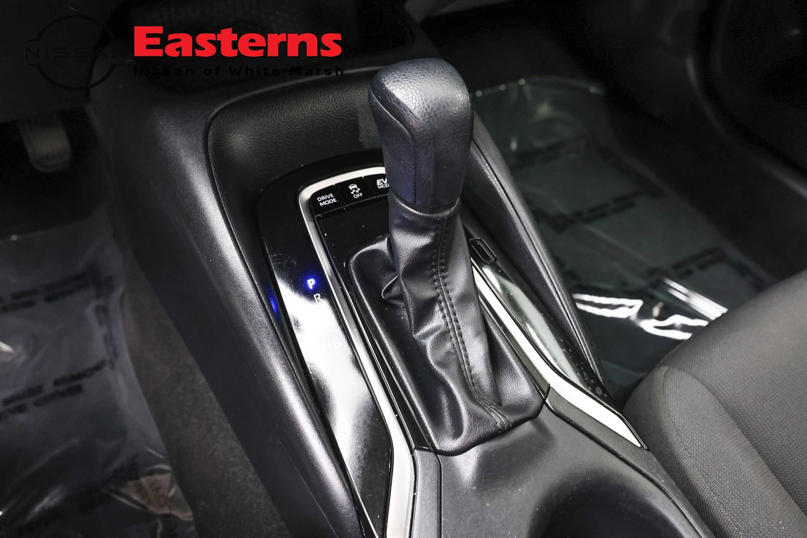 Used 2023 Toyota Corolla LE w/ Carpet Mat Package (TMS) FWD image 13