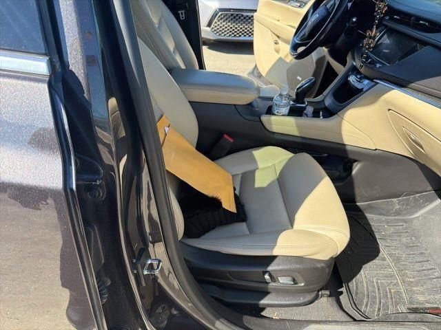 Used 2017 Cadillac XT5 Base image 11