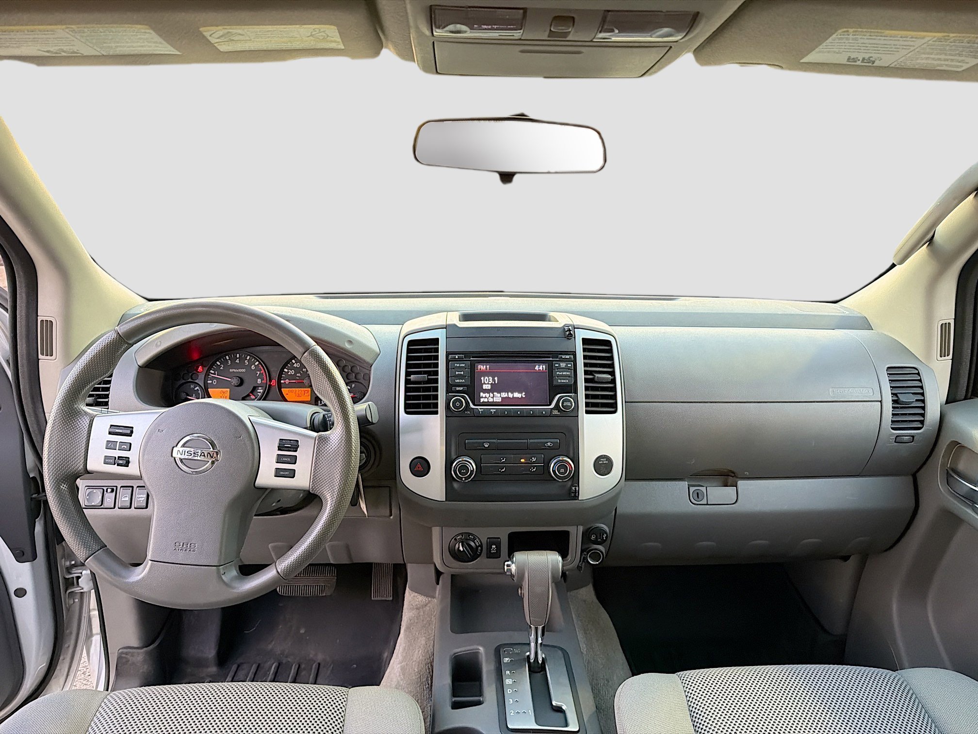 Used 2017 Nissan Frontier SV image 11