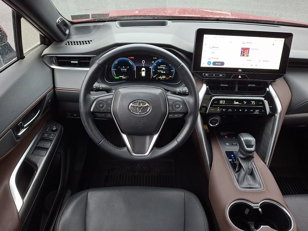 New 2024 Toyota Venza Limited image 11