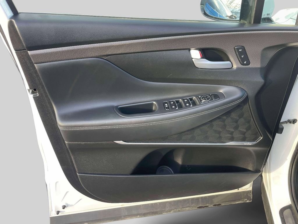 Used 2020 Hyundai Santa Fe Limited image 16